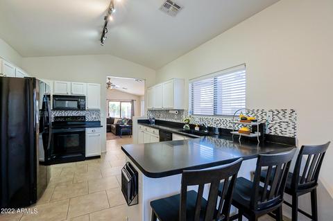 2207 E Ruby Ln, Phoenix, AZ 85024 photo 14