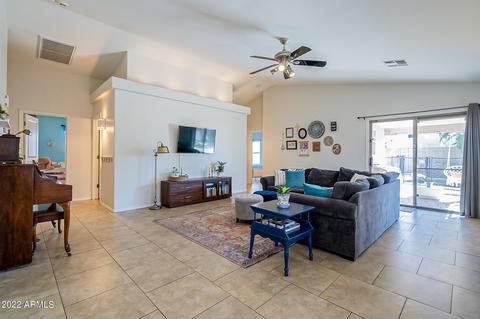 2207 E Ruby Ln, Phoenix, AZ 85024 photo 6