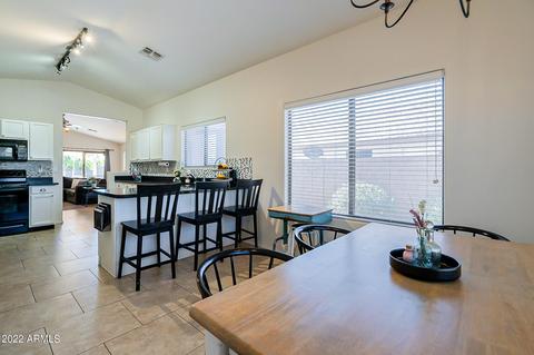 2207 E Ruby Ln, Phoenix, AZ 85024 photo 17