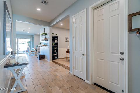 1148 E Aberdeen Dr, Gilbert, AZ 85298 photo 3