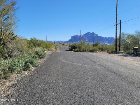 355 W Frontier St, Apache Junction, AZ 85120 photo 2