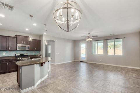 724 E Raven Way, Gilbert, AZ 85297 photo 11