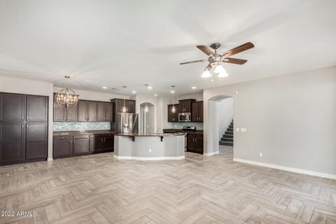 724 E Raven Way, Gilbert, AZ 85297 photo 9