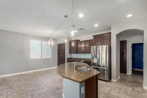 724 E Raven Way, Gilbert, AZ 85297 photo 12