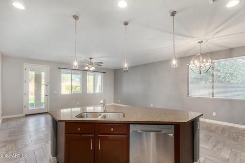 724 E Raven Way, Gilbert, AZ 85297 photo 13
