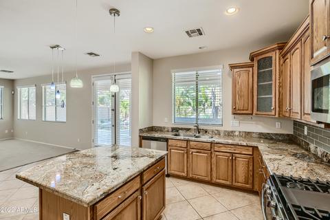 2702 E Canyon Creek Dr, Gilbert, AZ 85295 photo 12