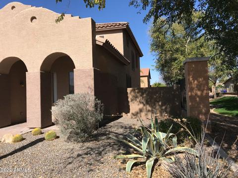2702 E Canyon Creek Dr, Gilbert, AZ 85295 photo 4