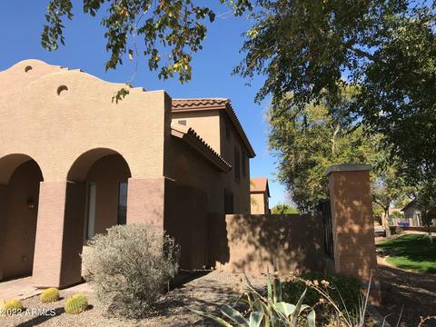 2702 E Canyon Creek Dr, Gilbert, AZ 85295 photo 3