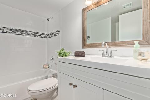 8036 W Mackenzie Dr, Phoenix, AZ 85033 photo 20