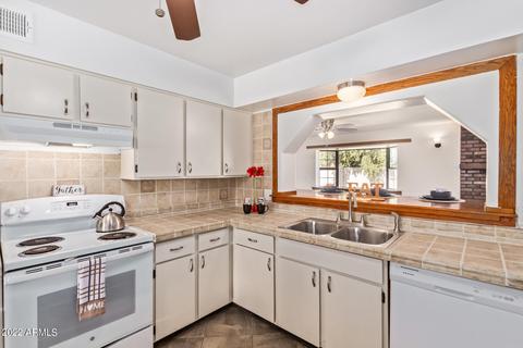 8036 W Mackenzie Dr, Phoenix, AZ 85033 photo 9