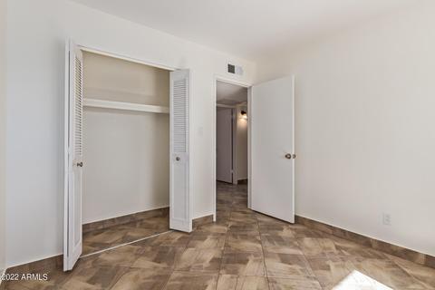 8036 W Mackenzie Dr, Phoenix, AZ 85033 photo 21