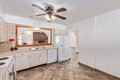 8036 W Mackenzie Dr, Phoenix, AZ 85033 photo 7