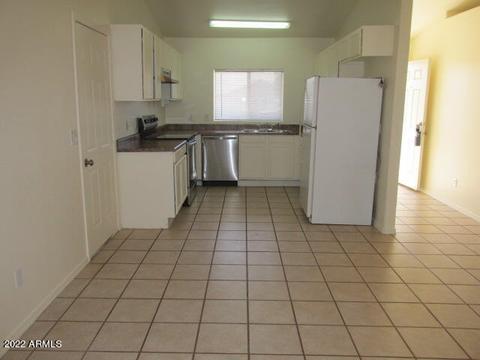 676 E Osage Ave, Apache Junction, AZ 85119 photo 9
