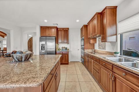 3826 E Bronco Trl, Phoenix, AZ 85044 photo 9
