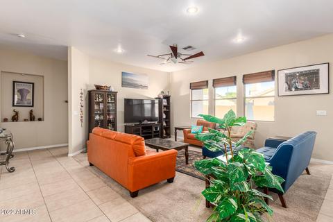 1534 E Kings Ct, Gilbert, AZ 85234 photo 6