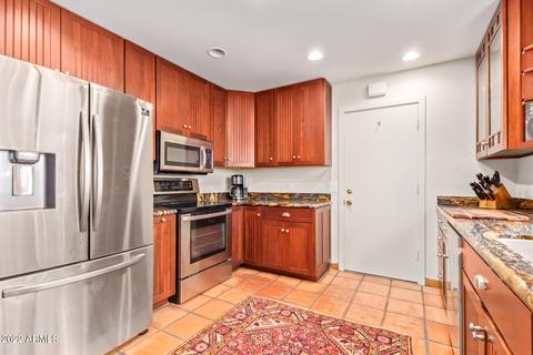 3049 E Clarendon Ave, Phoenix, AZ 85016 photo 9