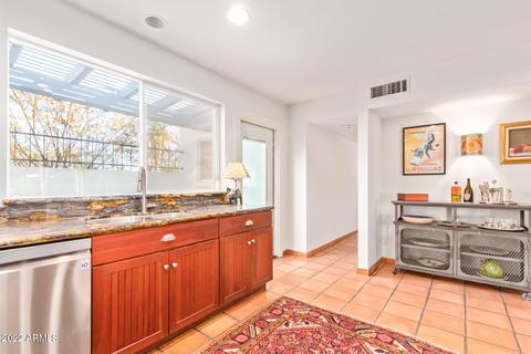 3049 E Clarendon Ave, Phoenix, AZ 85016 photo 11