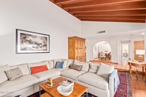 3049 E Clarendon Ave, Phoenix, AZ 85016 photo 4