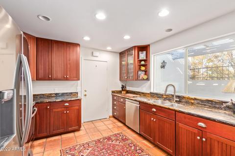 3049 E Clarendon Ave, Phoenix, AZ 85016 photo 8
