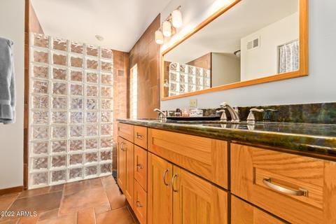 3049 E Clarendon Ave, Phoenix, AZ 85016 photo 16