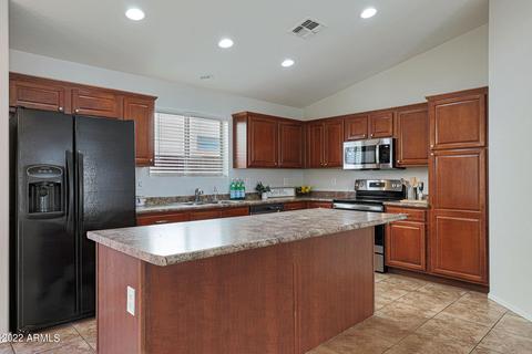 3033 E Tonto Dr, Gilbert, AZ 85298 photo 2