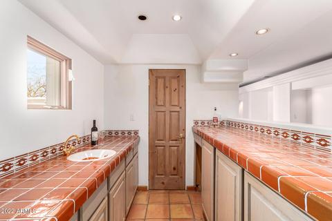 2201 E Mountain View Rd, Phoenix, AZ 85028 photo 9