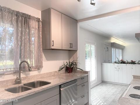 112 E Carter Rd, Phoenix, AZ 85042 photo 8