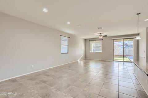 2413 E Beverly Rd, Phoenix, AZ 85042 photo 6