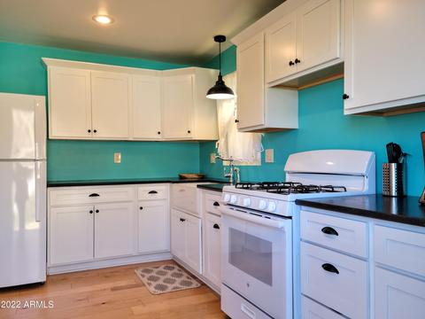 411 Roberts Ave, Bisbee, AZ 85603 photo 12