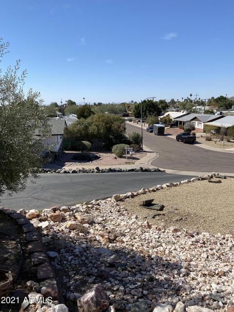 1027 E Seldon Ln, Phoenix, AZ 85020 photo 3