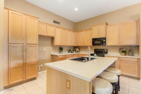 2186 S Rock Ct, Gilbert, AZ 85295 photo 8