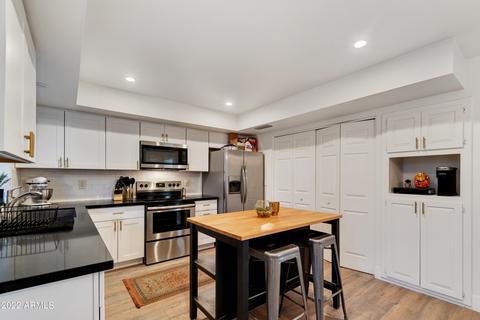 2820 E Clarendon Ave, Phoenix, AZ 85016 photo 7