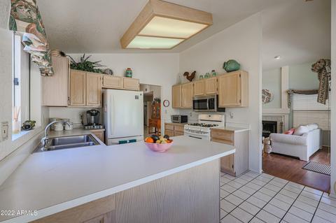 4134 E Mercer Ln, Phoenix, AZ 85028 photo 8