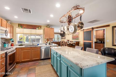 3224 E Laurel Ln, Phoenix, AZ 85028 photo 4