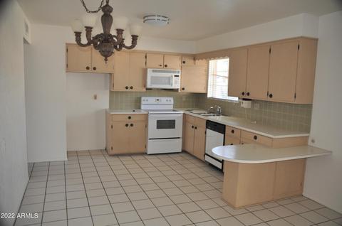 8902 N 17th Dr, Phoenix, AZ 85021 photo 6