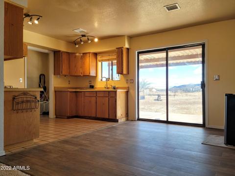 552 E Mulberry Ln, Bisbee, AZ 85603 photo 10