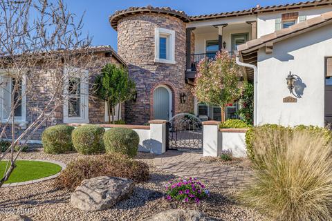 2822 E Warbler Rd, Gilbert, AZ 85297 photo 2