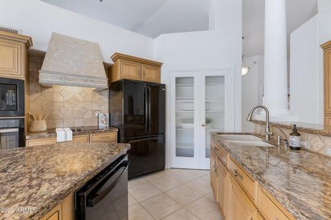 2215 E Beachcomber Dr, Gilbert, AZ 85234 photo 14