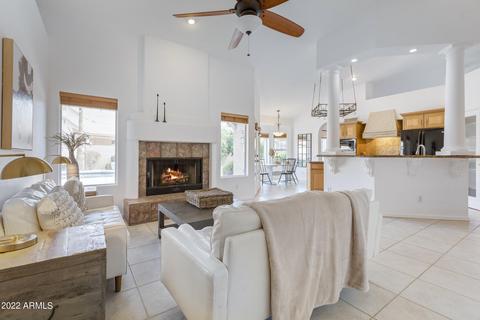 2215 E Beachcomber Dr, Gilbert, AZ 85234 photo 2
