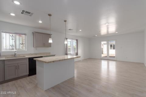 3144 E Chipman Rd, Phoenix, AZ 85040 photo 4