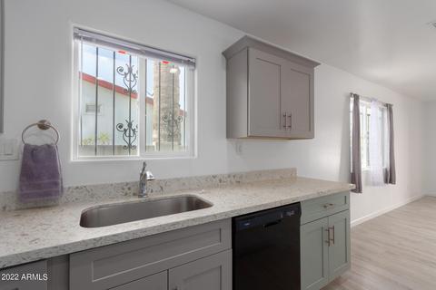 3144 E Chipman Rd, Phoenix, AZ 85040 photo 9