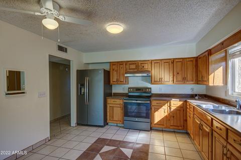 404 E 4th St, Eloy, AZ 85131 photo 13