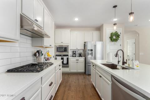 9746 E Kinetic Dr, Mesa, AZ 85212 photo 3