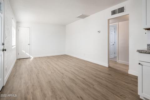 2322 E Nancy Ln, Phoenix, AZ 85042 photo 5