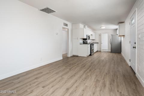 2322 E Nancy Ln, Phoenix, AZ 85042 photo 6