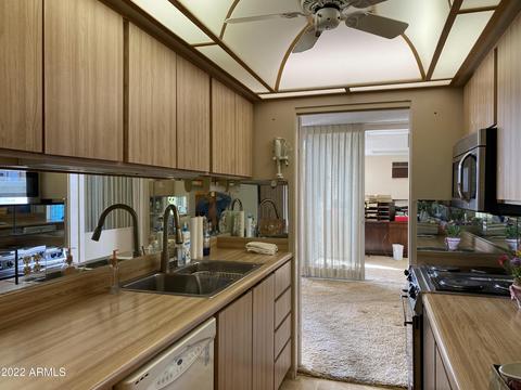 1695 E Maryland Ave, Phoenix, AZ 85016 photo 2