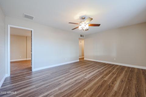 2502 W Freeway Ln, Phoenix, AZ 85021 photo 5