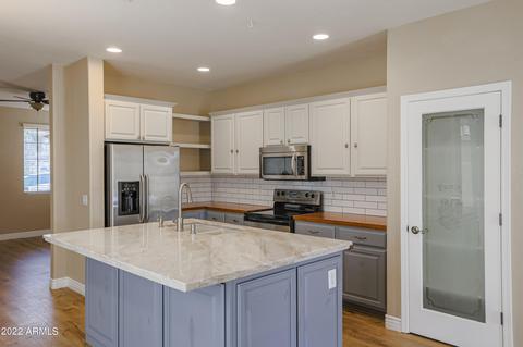 4249 E Santa Fe Ln, Gilbert, AZ 85297 photo 5