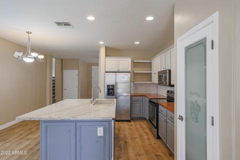 4249 E Santa Fe Ln, Gilbert, AZ 85297 photo 6