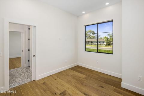 3429 N 35th Pl, Phoenix, AZ 85018 photo 16